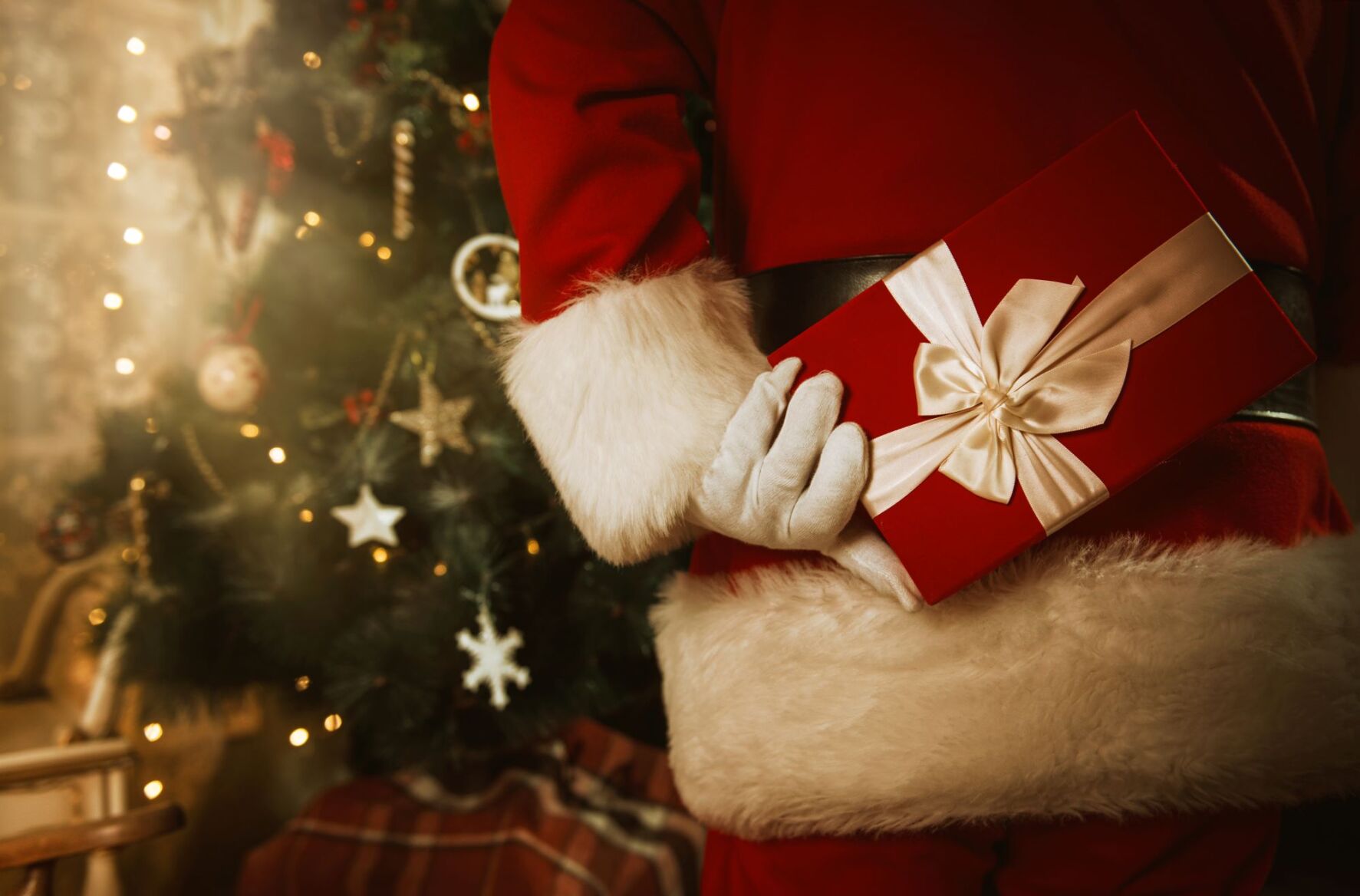 Ten of Santa's favorite gifts that give back | Shutterstock photo